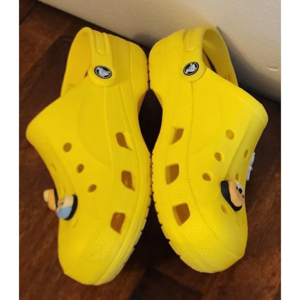 CROCS Baya Unisex Slip On Clogs Lemon US Men's 7 Women's 9 With Jibbitz - Picture 7 of 9